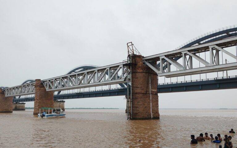 The Role of Political Spin Doctors in Election Campaigns