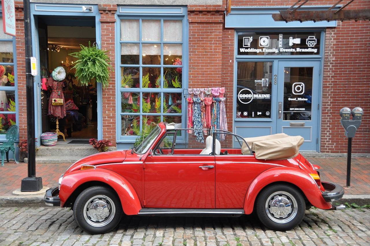 The Role of AR in Furniture Shopping: Visualizing Home Decor